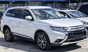 Mitsubishi Outlander 2018 White