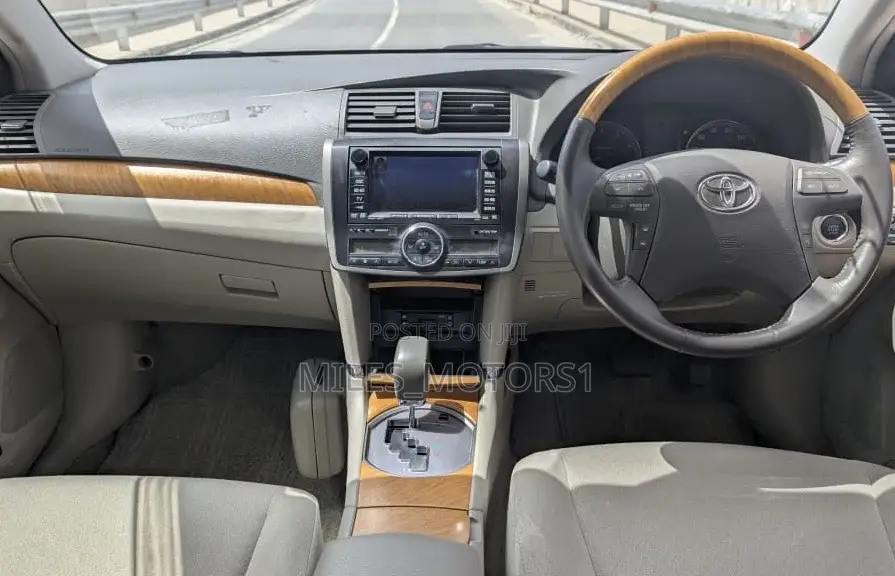 Toyota Premio 2008 White