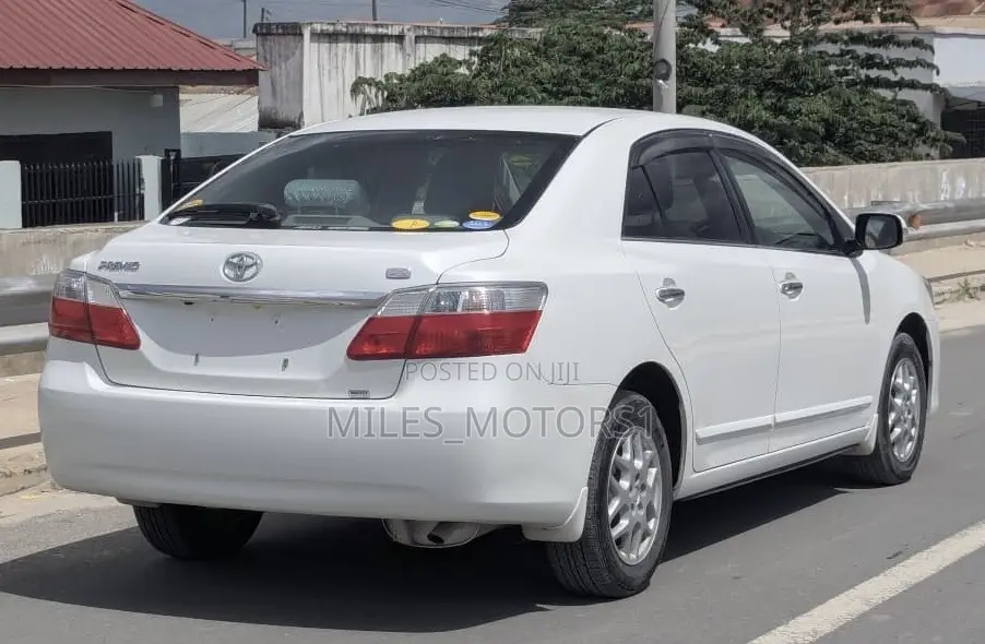 Toyota Premio 2008 White