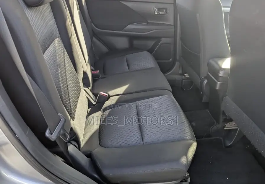 Mitsubishi Outlander PHEV 2020 Gray