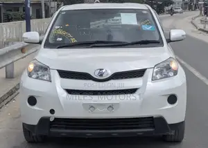 Toyota IST 2008 White