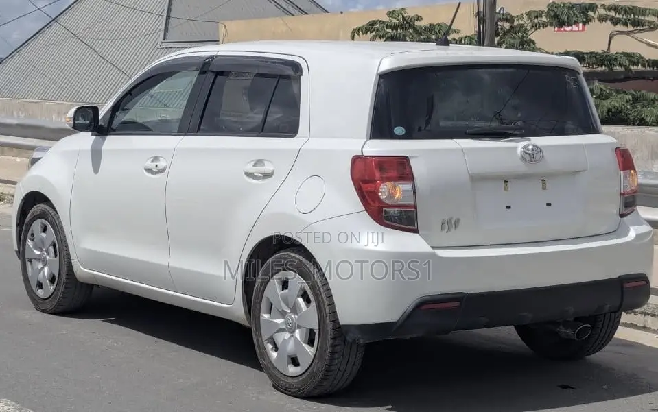 Toyota IST 2008 White