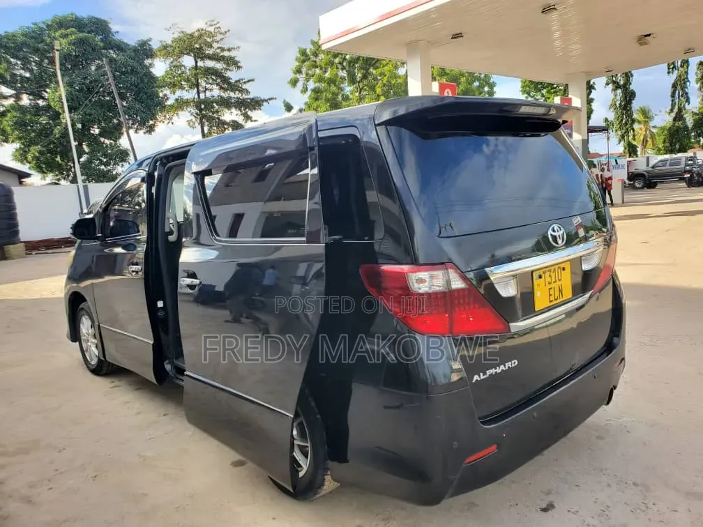 Toyota Alphard 2.4 Petrol FWD 2008 Black