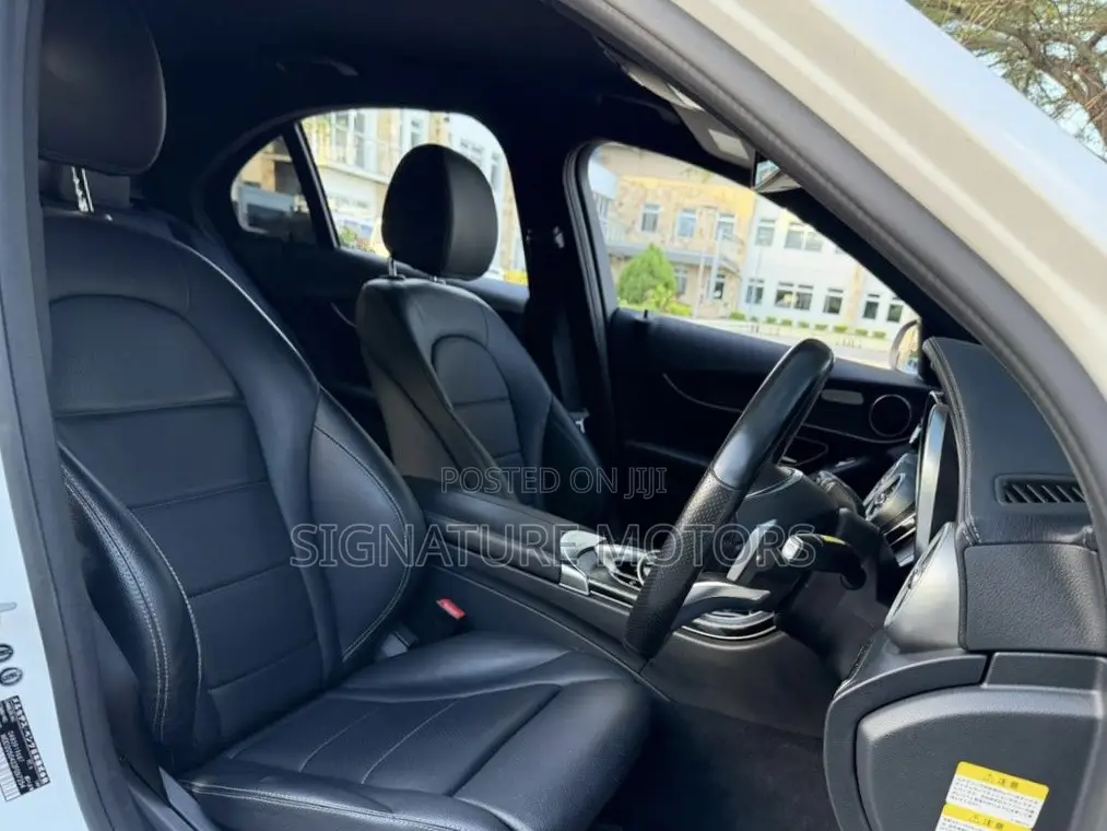 Mercedes-Benz C-Class C 200 (S205) 2015 White