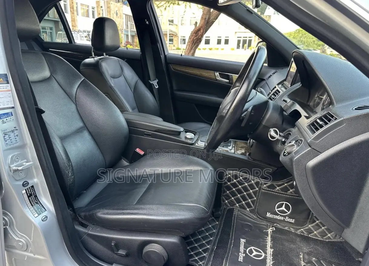 Mercedes-Benz C200 2008 Gray