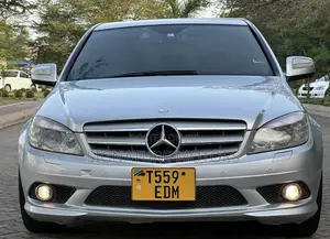 Mercedes-Benz C200 2008 Gray