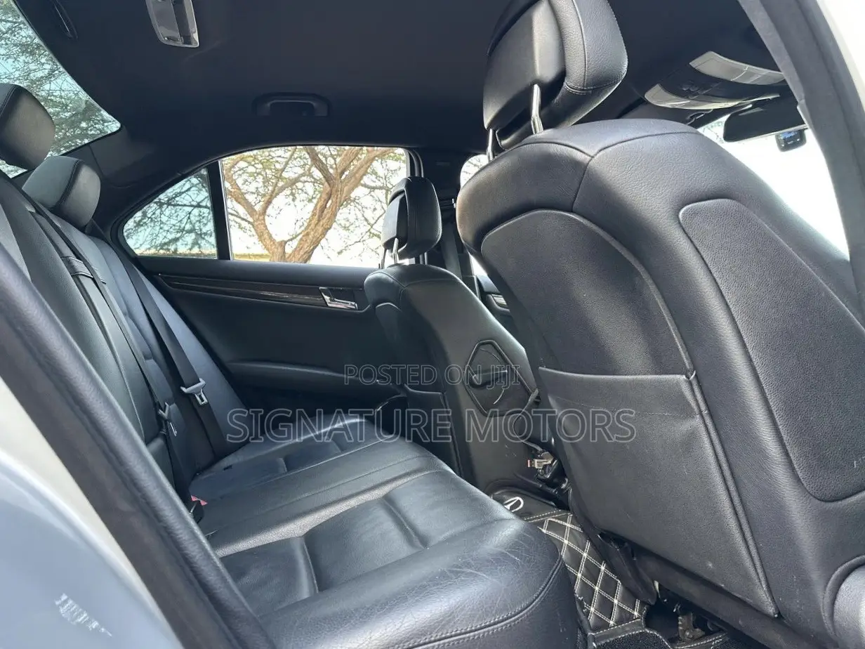 Mercedes-Benz C200 2008 Gray
