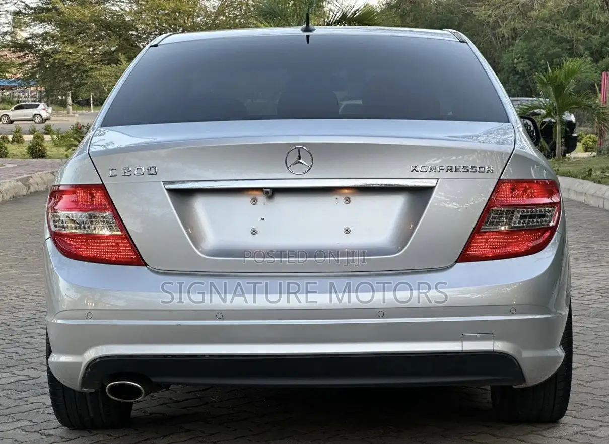 Mercedes-Benz C200 2008 Gray