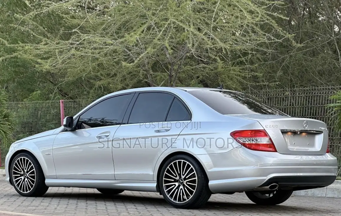 Mercedes-Benz C200 2008 Gray