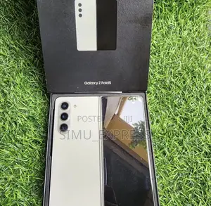 New Samsung Galaxy Z Fold 5 256 GB White