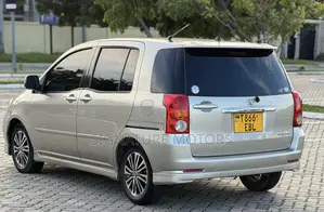 Toyota Raum 1.5 FWD 2004 Silver