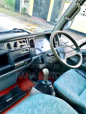 Mitsubishi Canter Guts