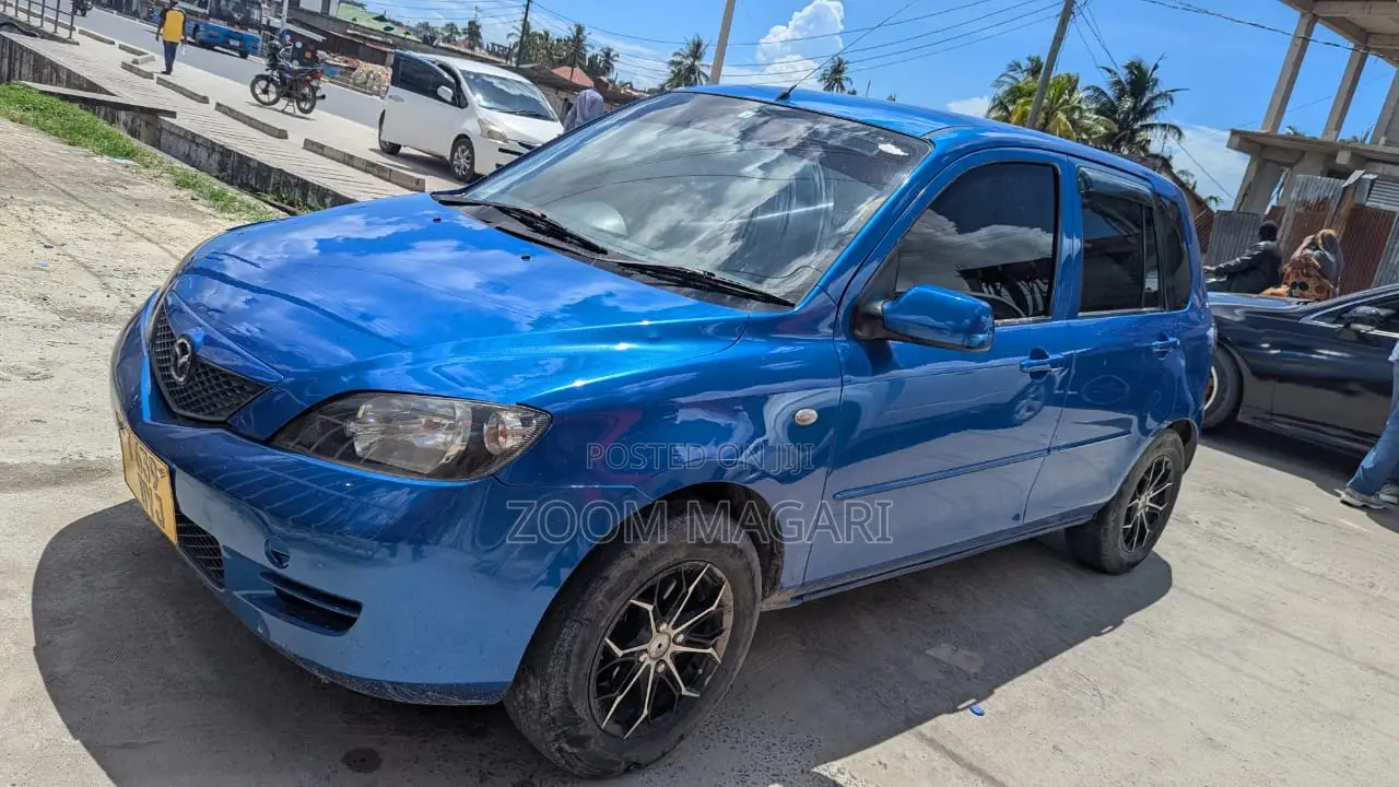 Mazda Demio 2009 Blue