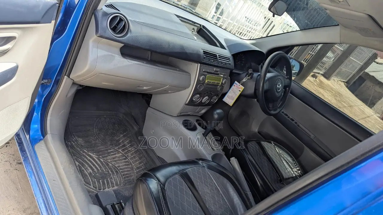 Mazda Demio 2009 Blue