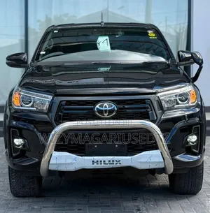 Toyota Hilux Revo Double Cab Deisel 2.4 AWD 2019 Black