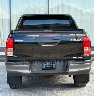 Toyota Hilux Revo Double Cab Deisel 2.4 AWD 2019 Black