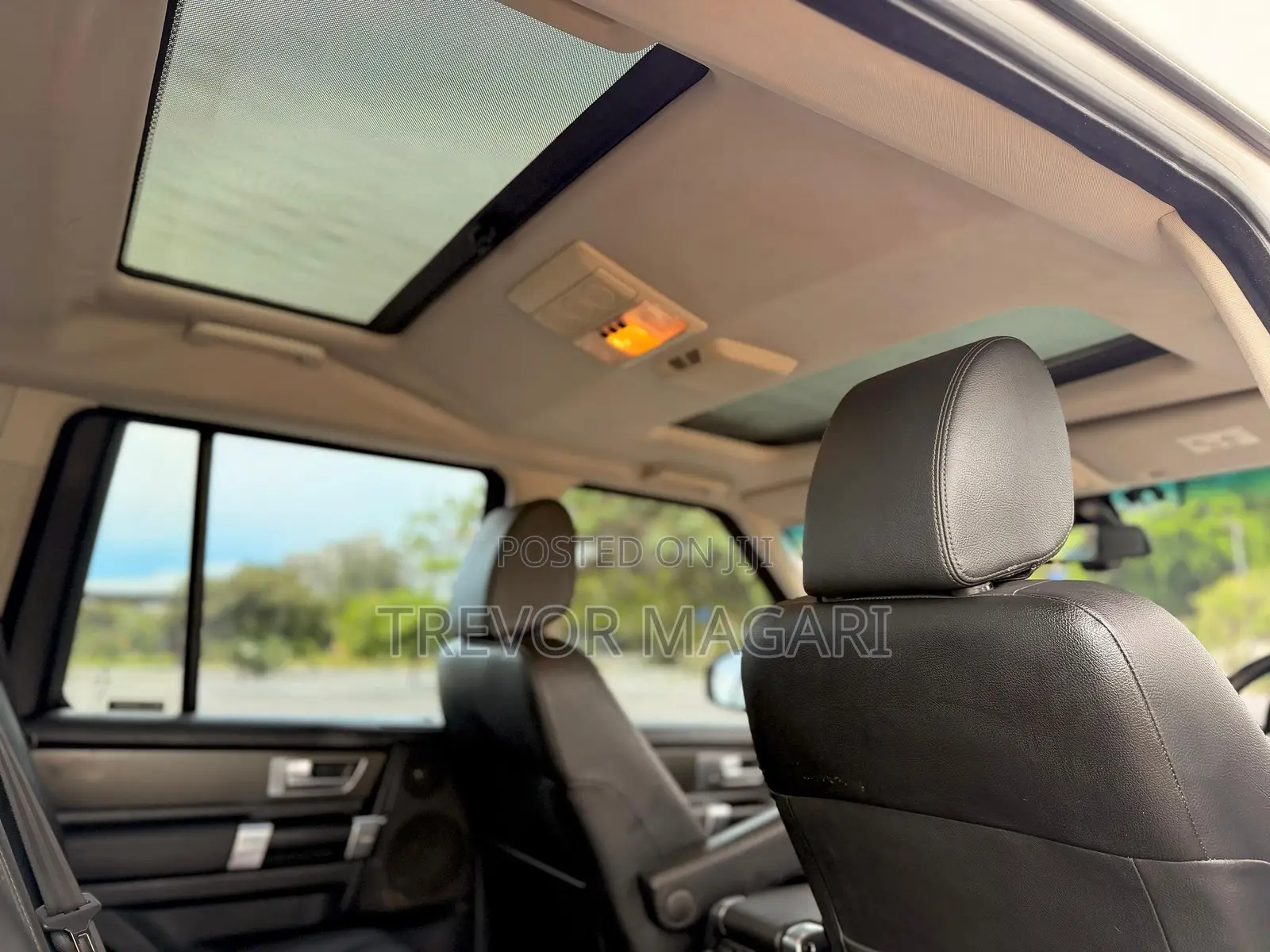 Land Rover Discovery 2014 White