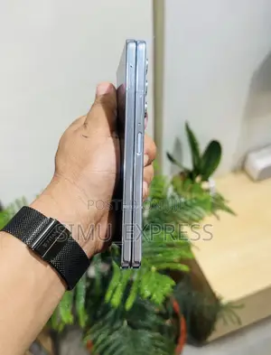 New Samsung Galaxy Z Fold 5 256 GB Blue