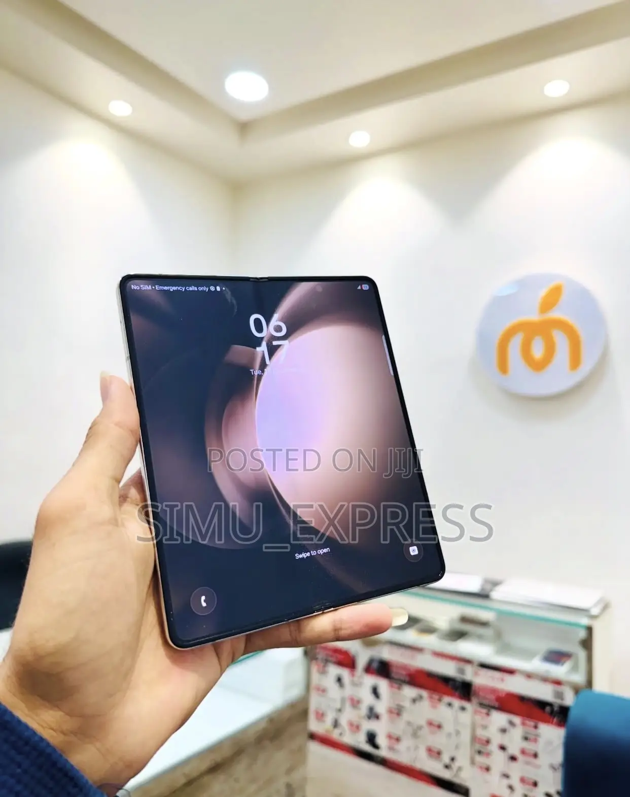 New Samsung Galaxy Z Fold 5 256 GB White