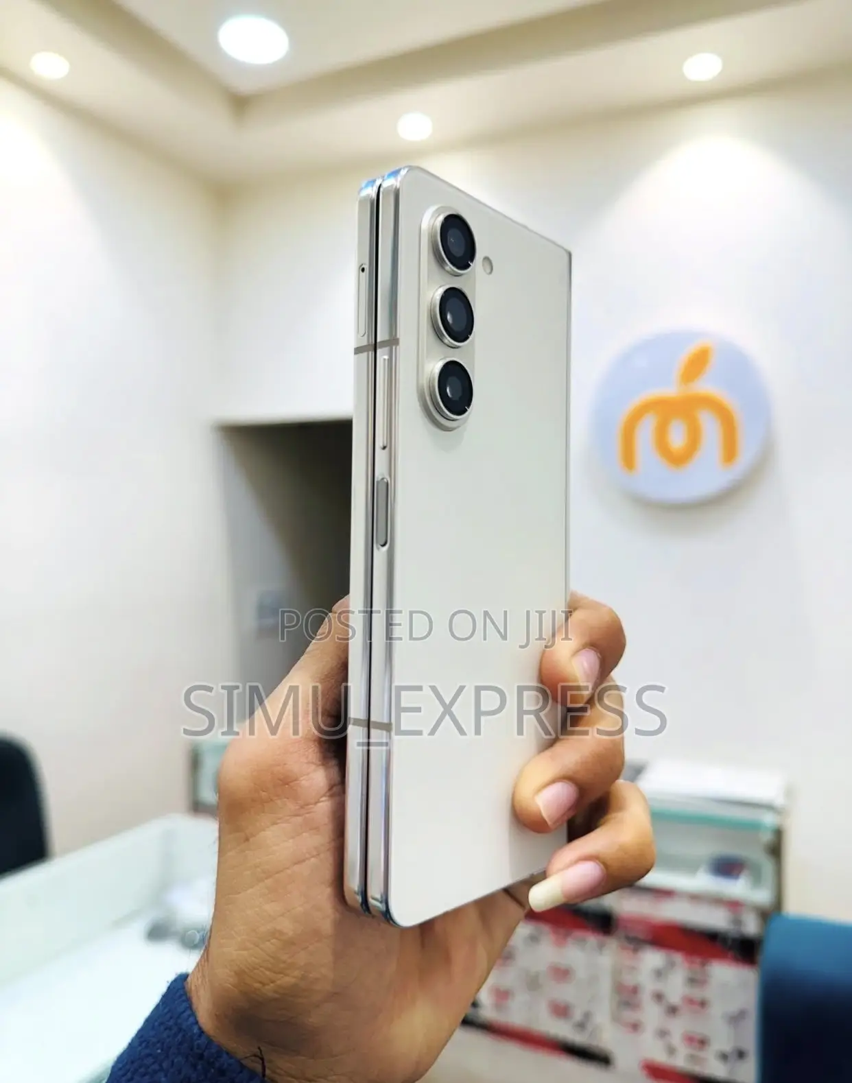 New Samsung Galaxy Z Fold 5 256 GB White