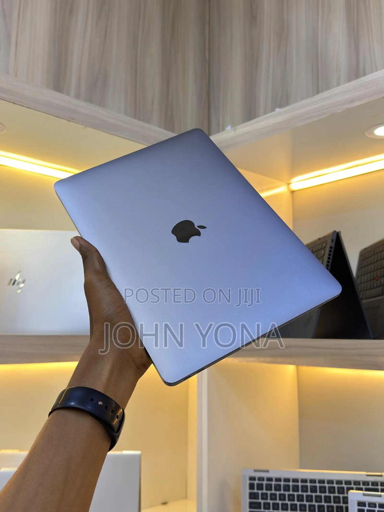 Laptop Apple MacBook Air 2020 8GB Apple M1 SSD 256GB