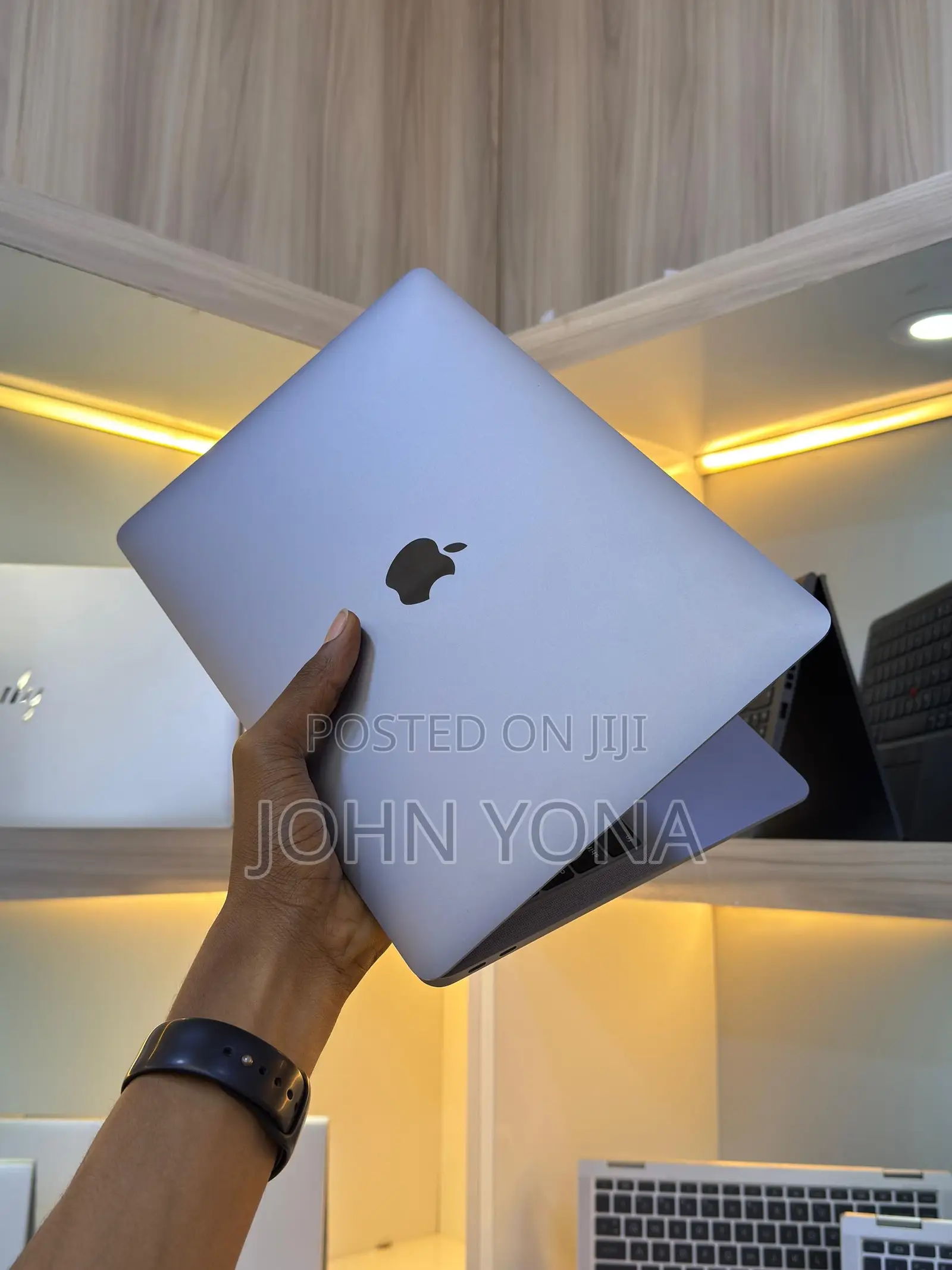 Laptop Apple MacBook Air 2020 8GB Apple M1 SSD 256GB