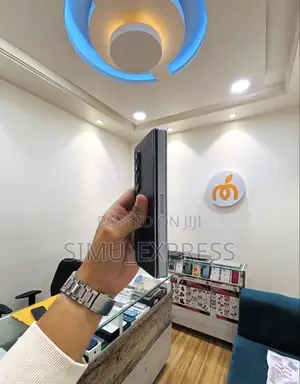 New Samsung Galaxy Z Fold4 256 GB