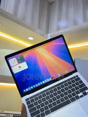 Laptop Apple MacBook 2020 8GB Apple M1 SSD 256GB