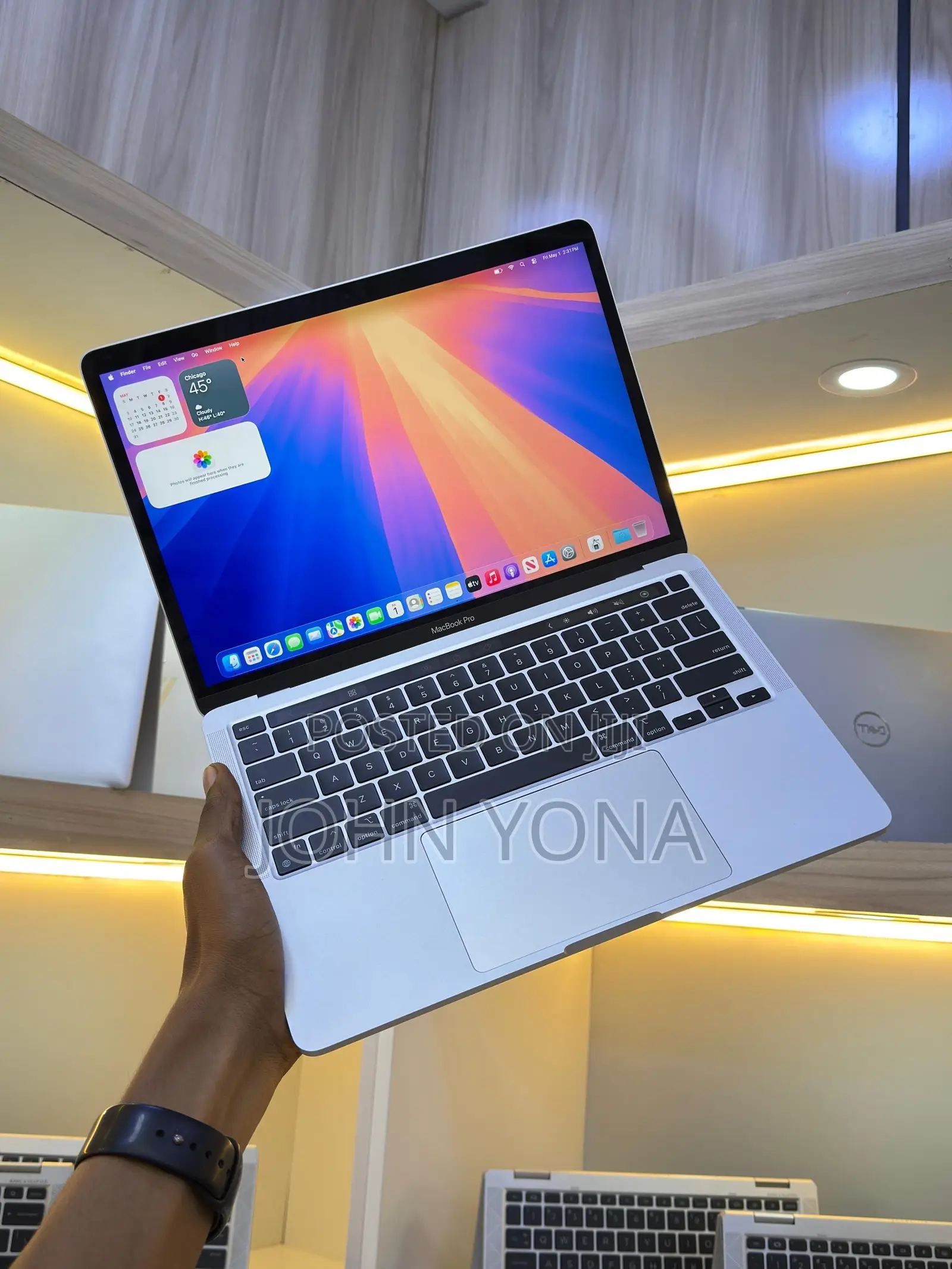 Laptop Apple MacBook 2020 8GB Apple M1 SSD 256GB