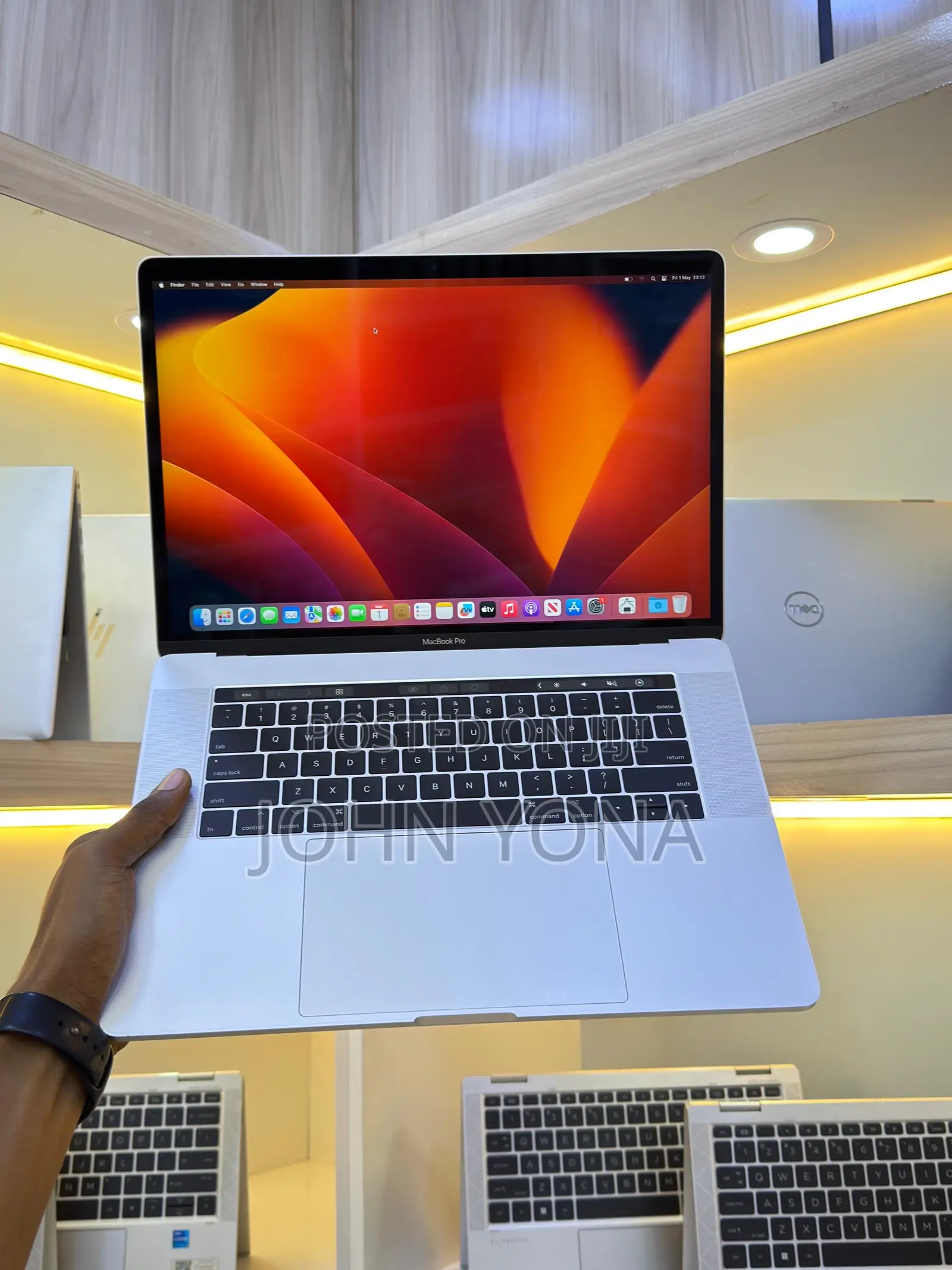 Laptop Apple MacBook Pro 2017 16GB Intel Core i7 SSD 512GB