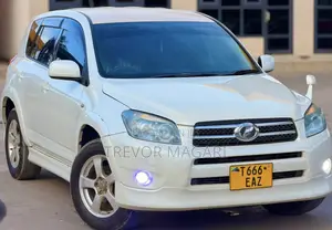 Toyota RAV4 2009 White