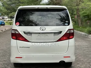 Toyota Alphard 2009 White