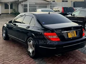 Mercedes-Benz C200 2020 Black