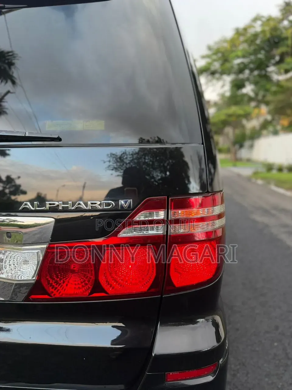 Toyota Alphard 2.4 Petrol AWD 2008 Black