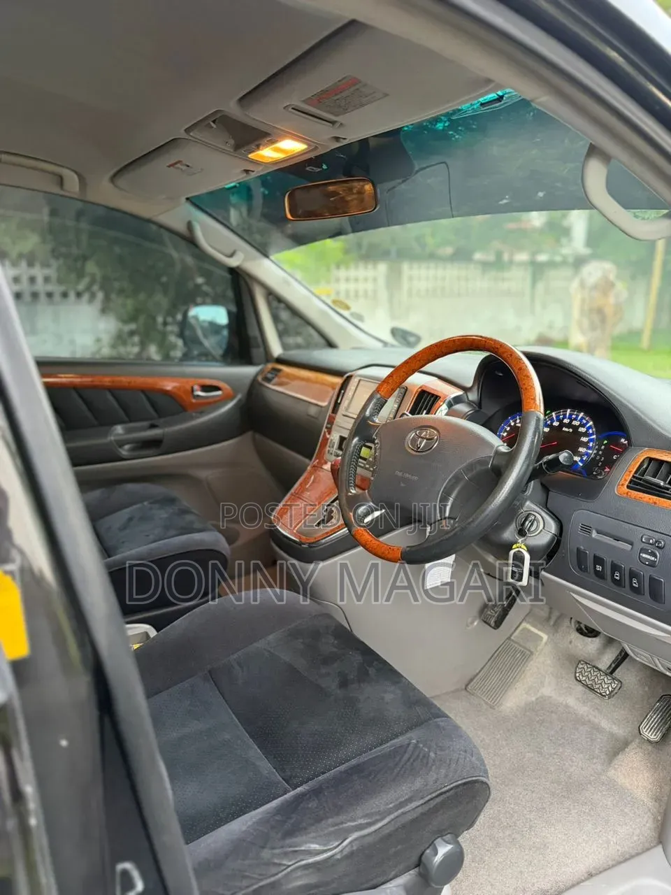 Toyota Alphard 2.4 Petrol AWD 2008 Black