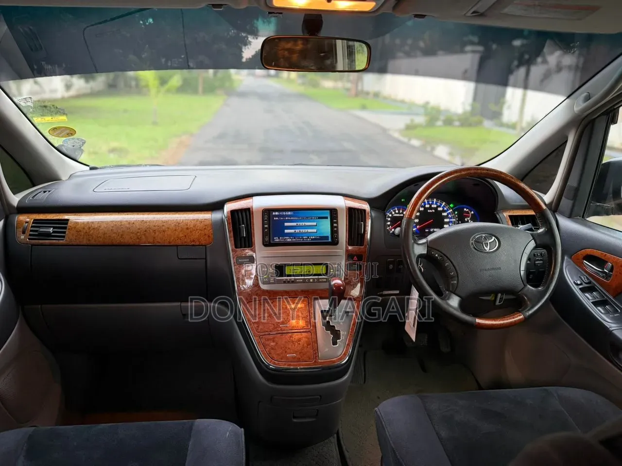 Toyota Alphard 2.4 Petrol AWD 2008 Black
