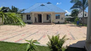 3bdrm House in Dalalipapaa, Kinondoni for sale