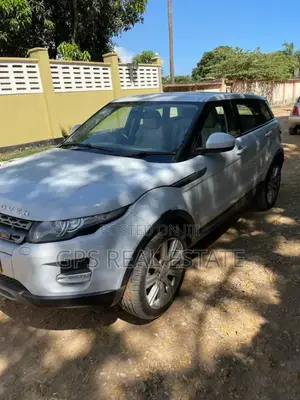 Land Rover Range Rover 2015 White