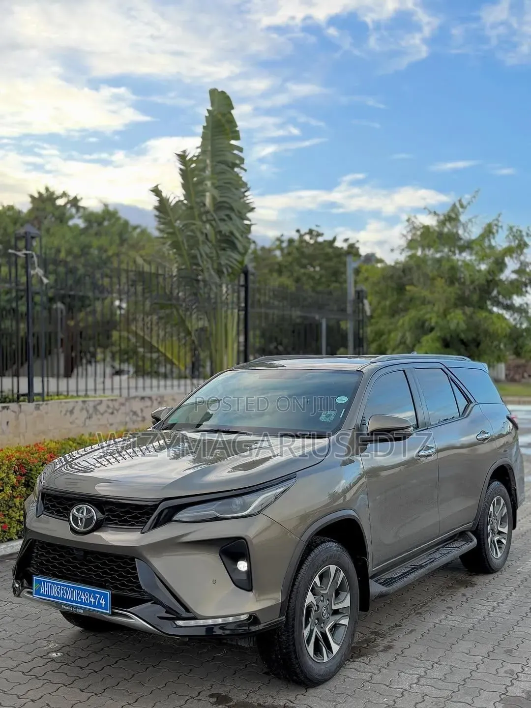 Toyota Fortuner 2023 Gray