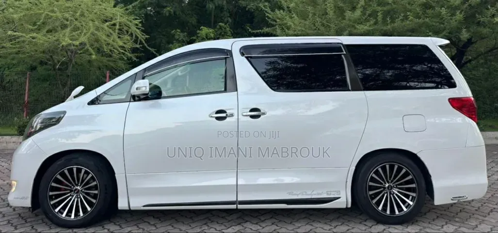 Toyota Alphard 2009 White