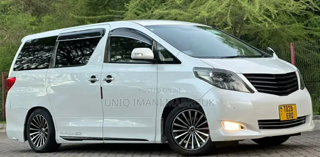Toyota Alphard 2009 White