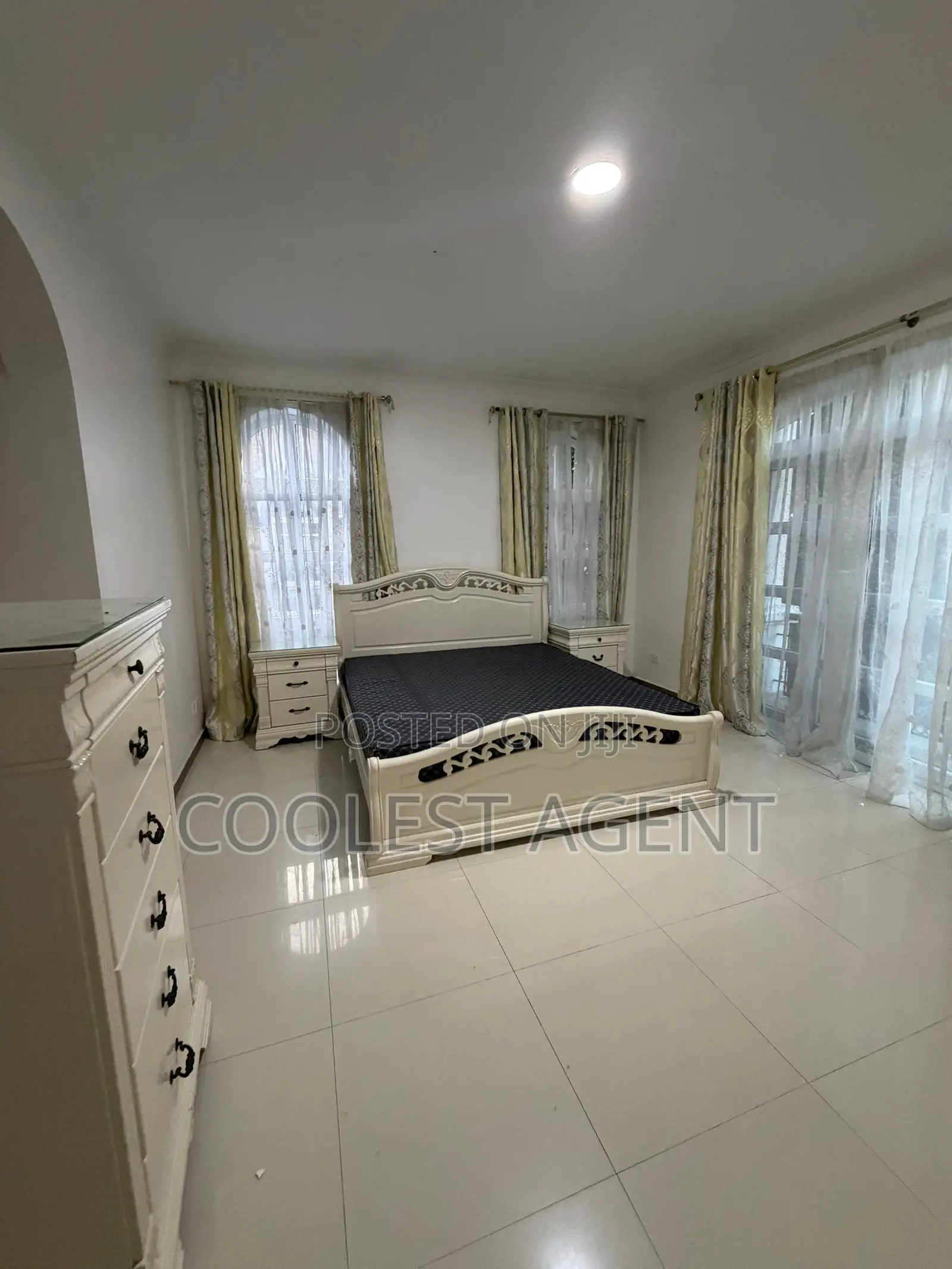 Furnished 5bdrm Villa in Coolest Estate, Mikocheni for rent