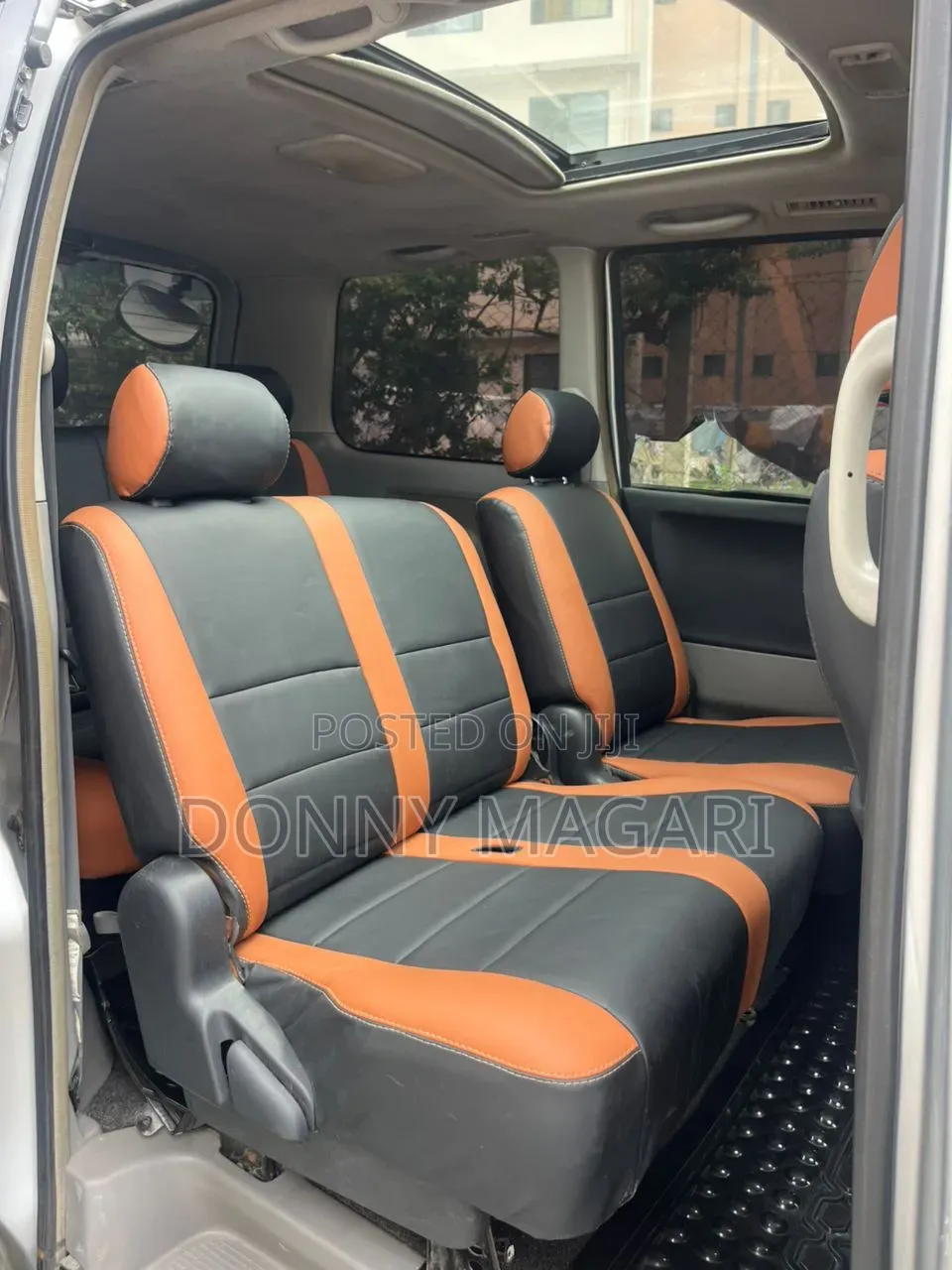 Toyota Noah 2003 Silver