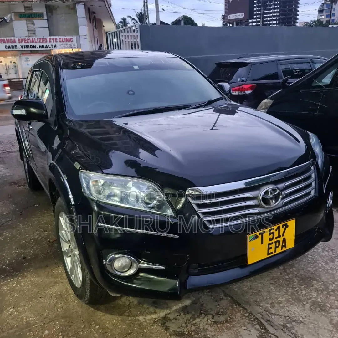 Toyota Vanguard 2010 Black