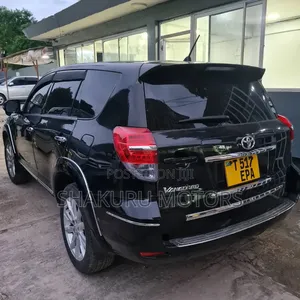Toyota Vanguard 2010 Black