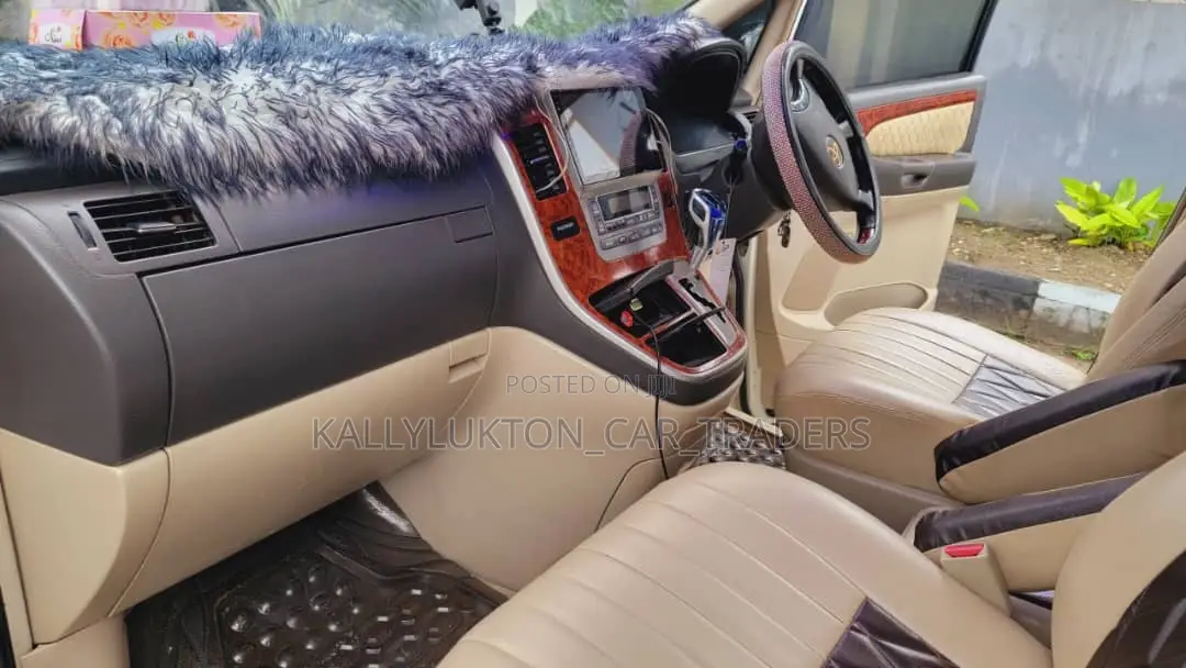 Toyota Alphard 2007 White