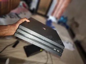 Playstation 4pro Maongezii Yapo
