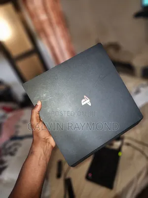 Playstation 4pro Maongezii Yapo