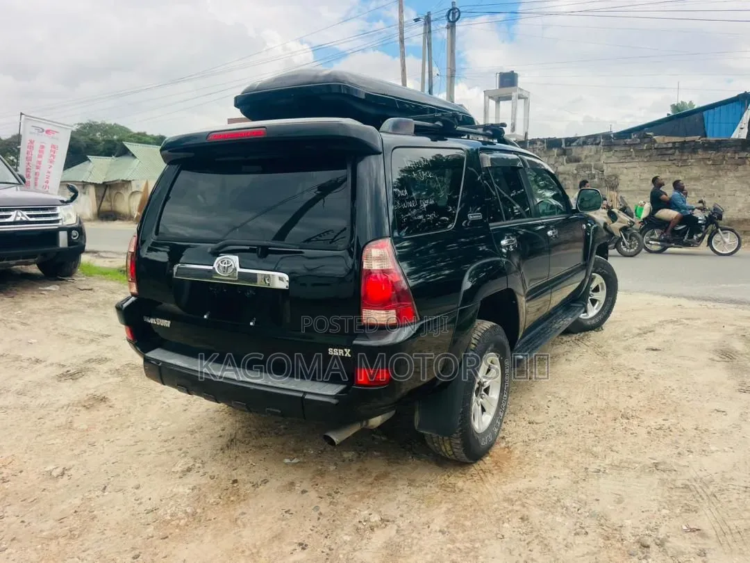 Toyota Hilux Surf 2004 Black