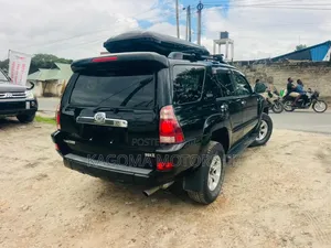 Toyota Hilux Surf 2004 Black